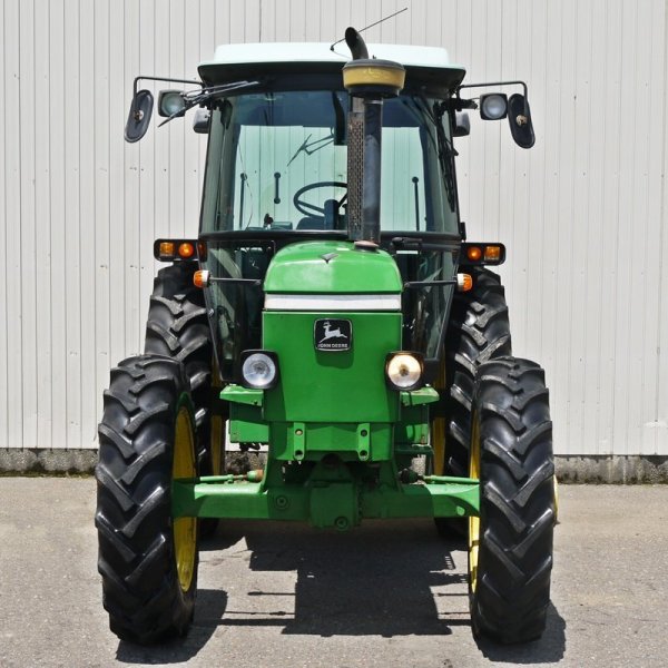 
								JOHN DEERE TRACTOR full									