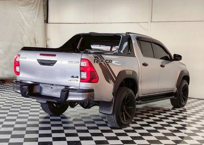 
								2019 TOYOTA HILUX DOUBLE CAB 4WD AT full									