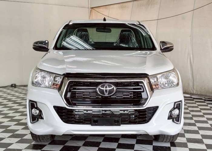 
								2019 TOYOTA HILUX SMART CAB 2WD MT full									