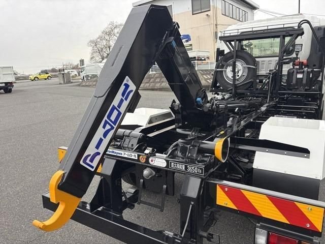 
								2025 ISUZU FORWARD full									